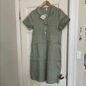 Green Linen Short Sleeve Button-Up Dress